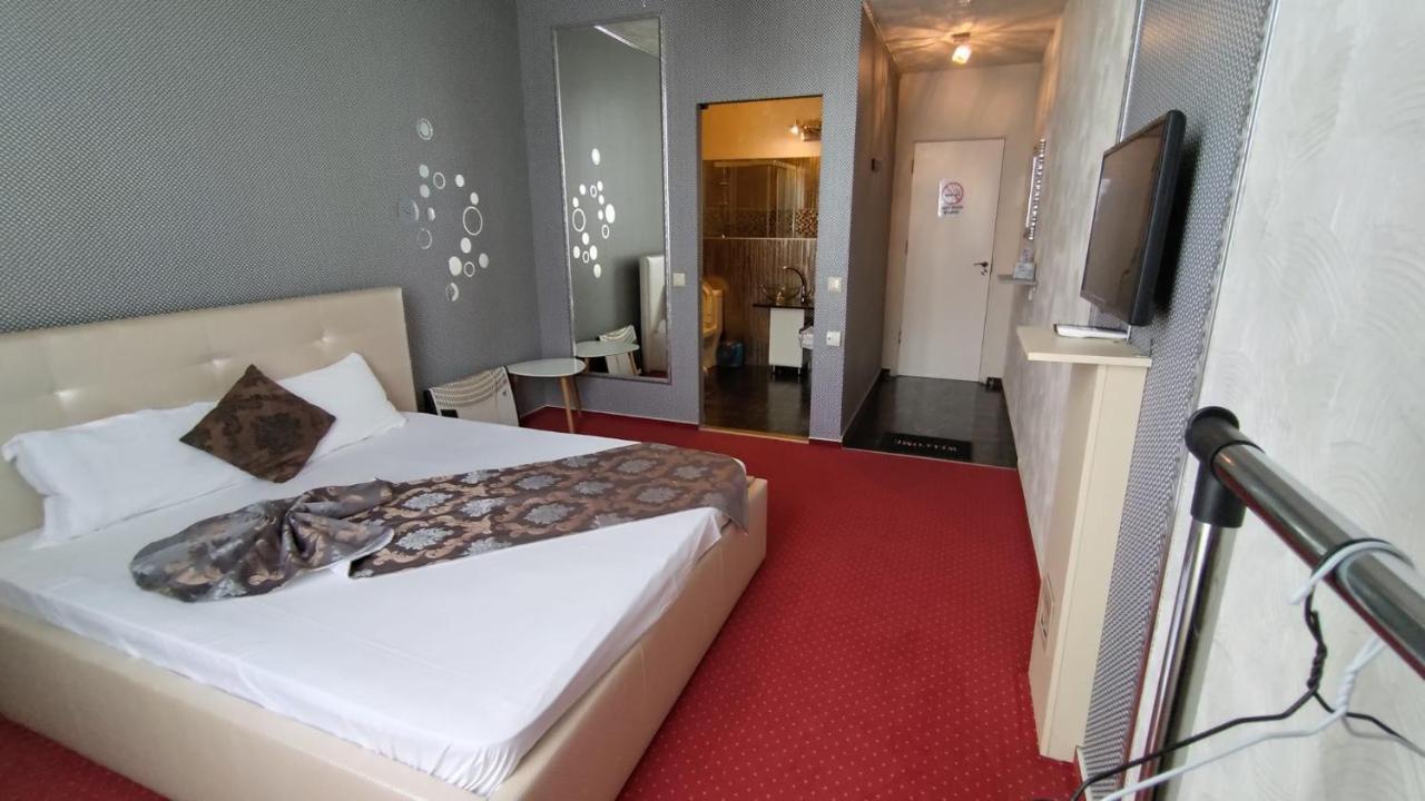 Militari Residence Hotel Chiajna Экстерьер фото